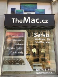 Oprava politého macbooku